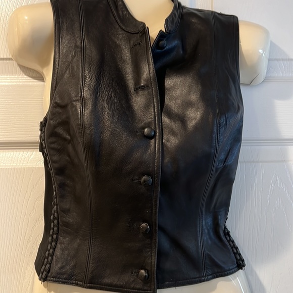 Leather top black with open back size 6 - Picture 3 of 8